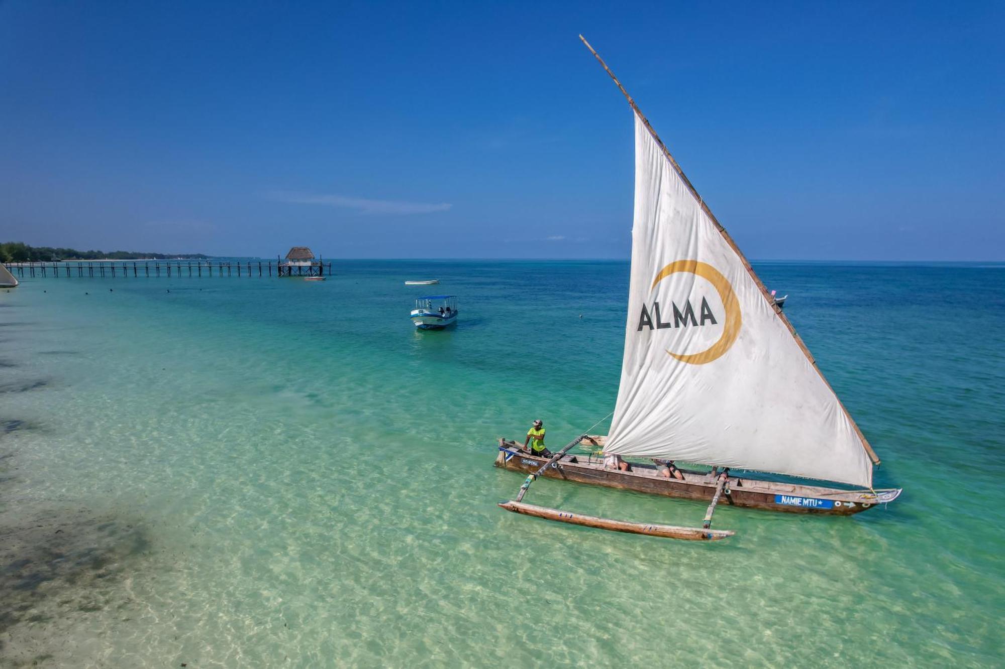 Alma Boutique Hotel Джамбиани Экстерьер фото